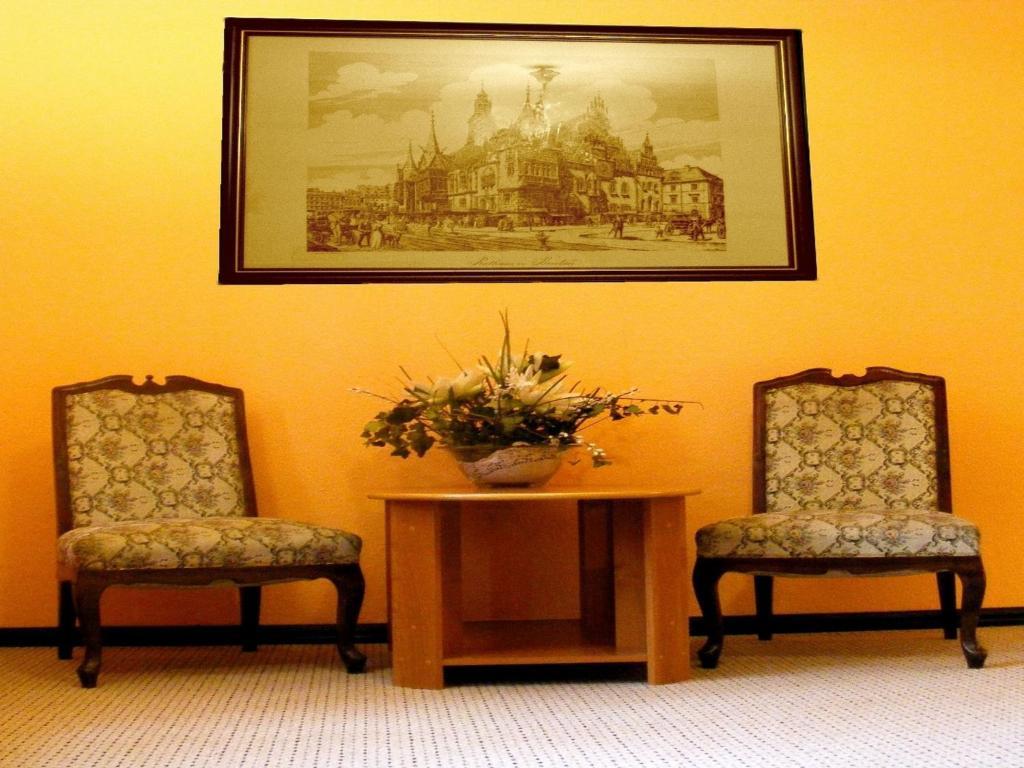 Pensjonat Rezydencja Parkowa Lägenhet Wrocław Rum bild